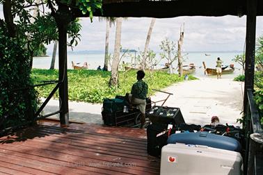 Pee Pee Island Village 2000, F1050017_478